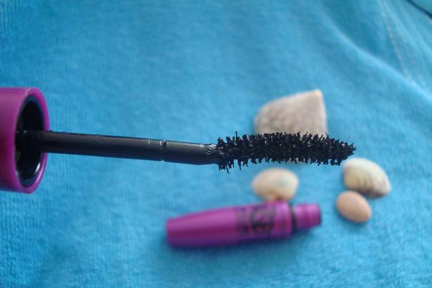 Отзыв о туши для ресниц The Falsies Volum Express от Maybelline